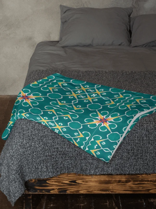 Symmetry Blooms Throw Blanket product image (1)