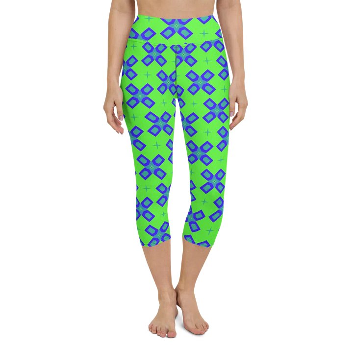 Geometric Groove Capri Leggings product image (1)