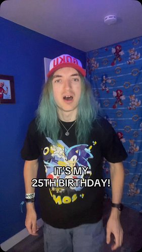 It’s my birthday, folks!!! #25