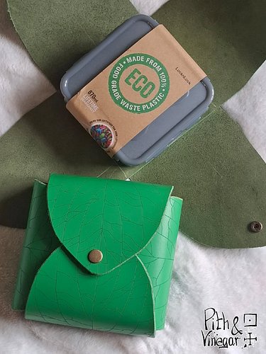 Second breakfast? Packed.
Elevenses? Obviously.
Potatoes? Always.

These lunchboxes are ready for the full Hobbit meal plan.
...