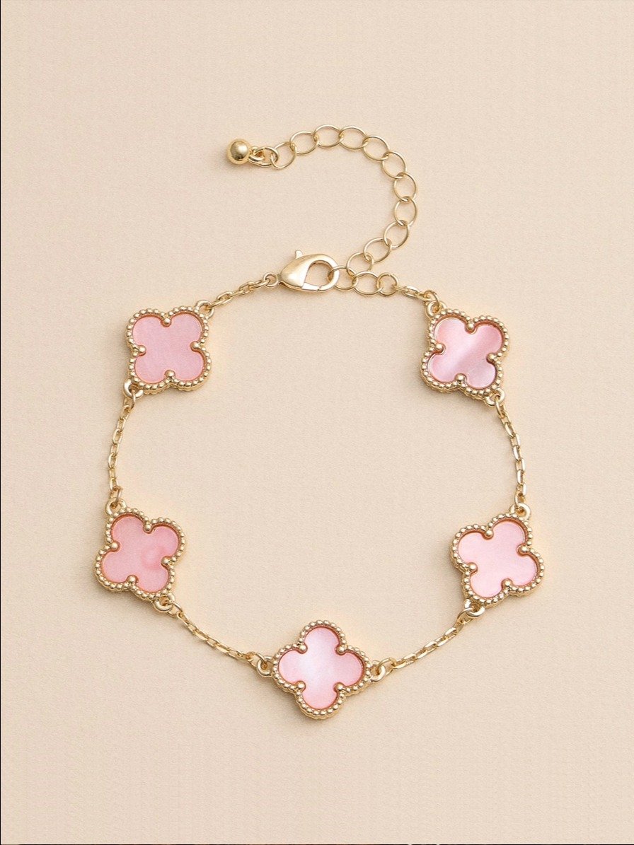 Classic Clover Bracelet product image (1)