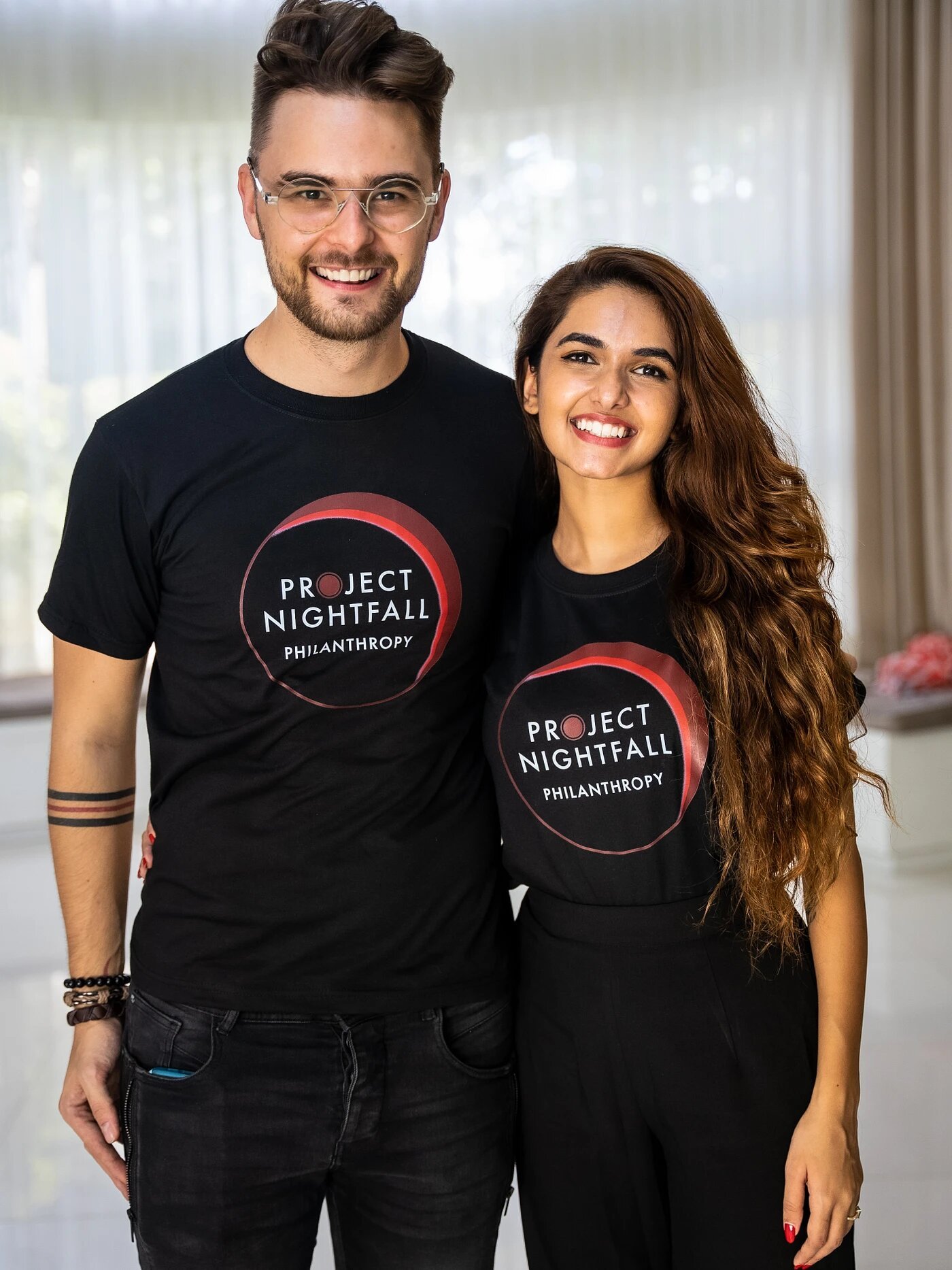 https://cdn.fourthwall.com/sr-creators/resources/19a101c0-c87d-46c6-af25-ec52b6d77e5f/bc4cd8825ee07c834e0af231a127052e_60416e2f0e11.jpg