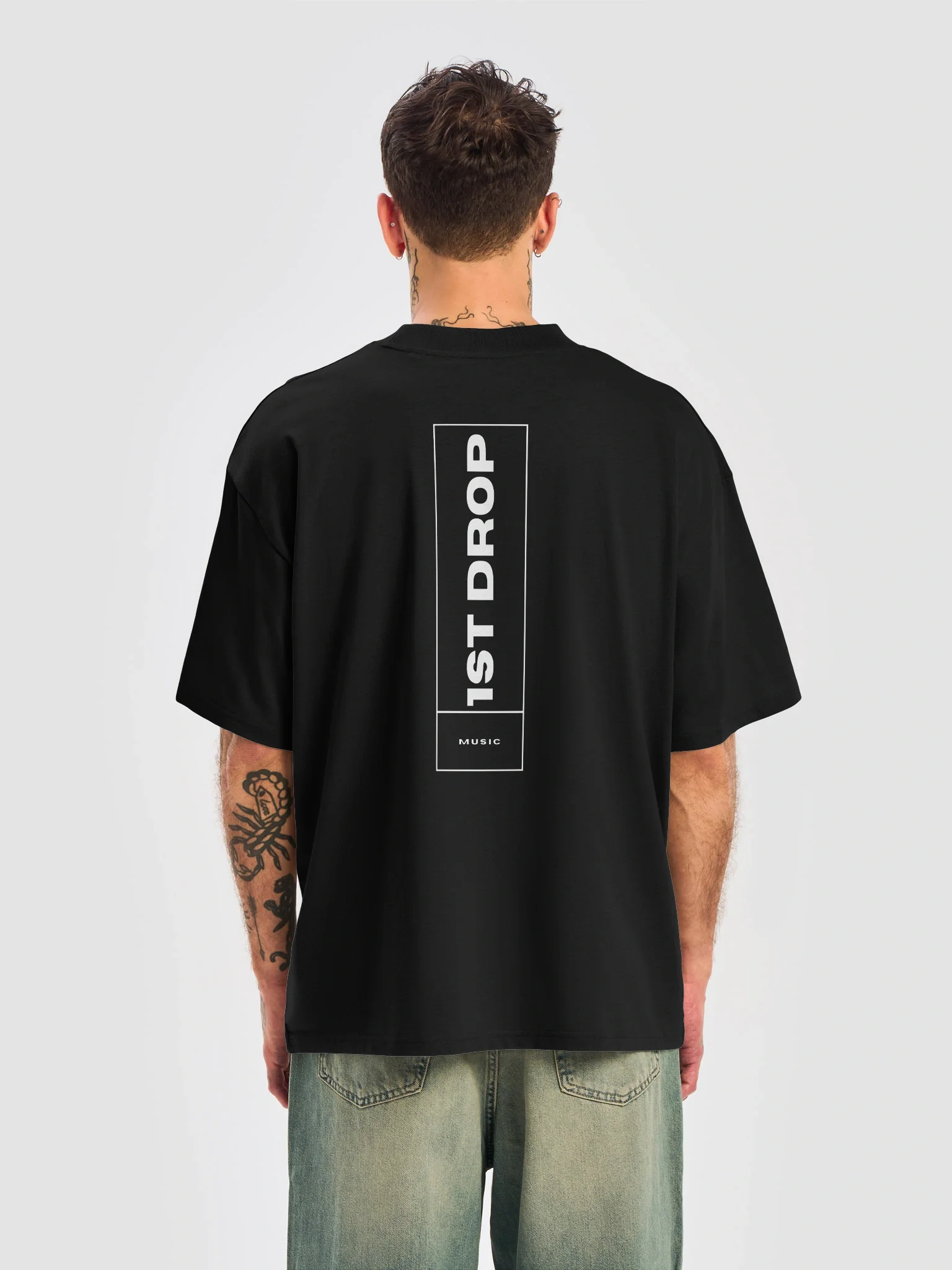 Bear the Astronot Late Night King Teddy Oversized T-shirt — view 3