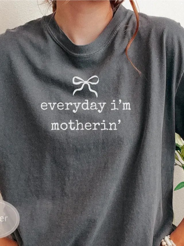 Everyday I’m Motherin’ Shirt - Retro Coquette Bow Mother's Day Comfort Colors Tee product image (1)