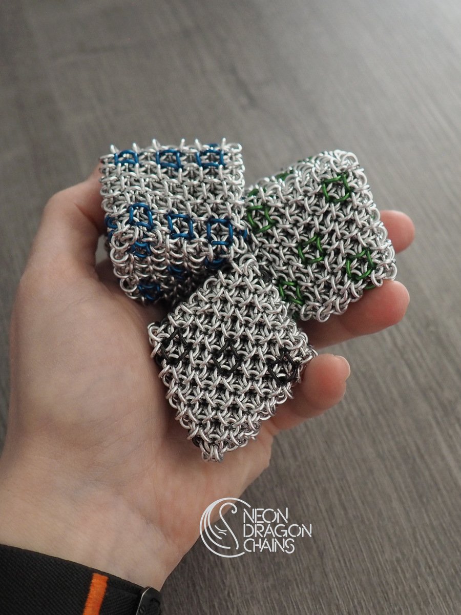 Chainmaille Jelly Cube Dice / Aluminum Version product image (7)