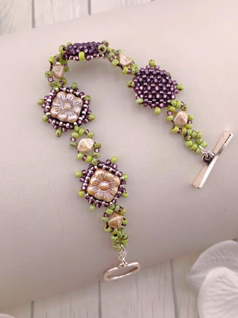 Square Flower Beaded Bracelet - purple, green product image (3)