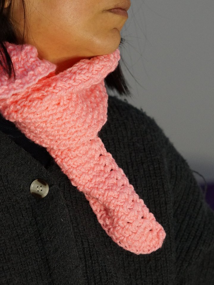 Moss stitch scarf crochet pattern product image (2)