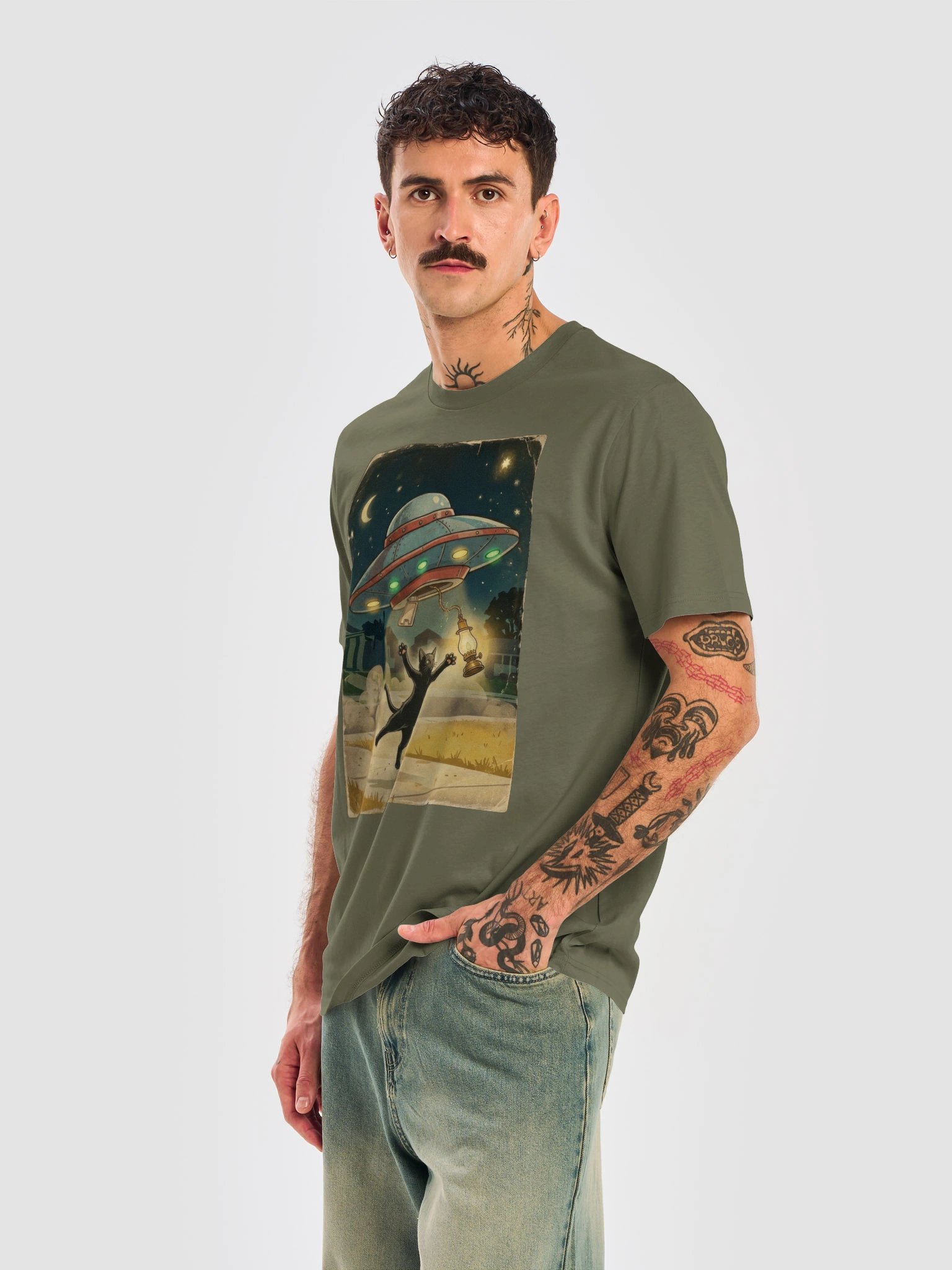 Alien Spaceship Black Cat T-shirt product image (5)