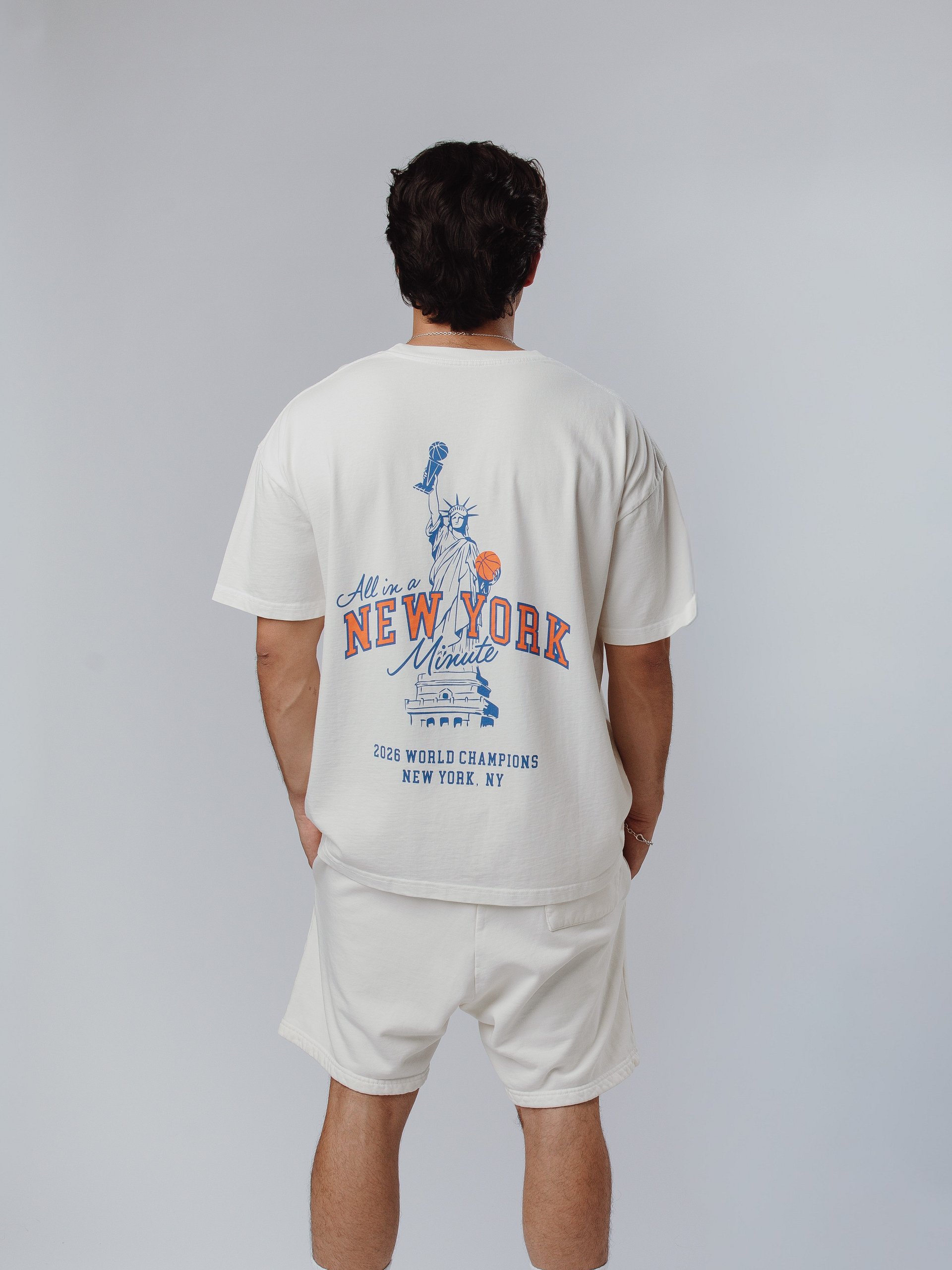 New York Minute 'Lady Liberty' Tee product image (5)