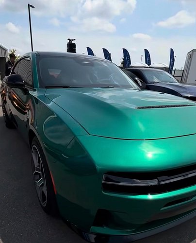 This green color though from @dodgeofficial  #Charger #Dodge #roadkillnights