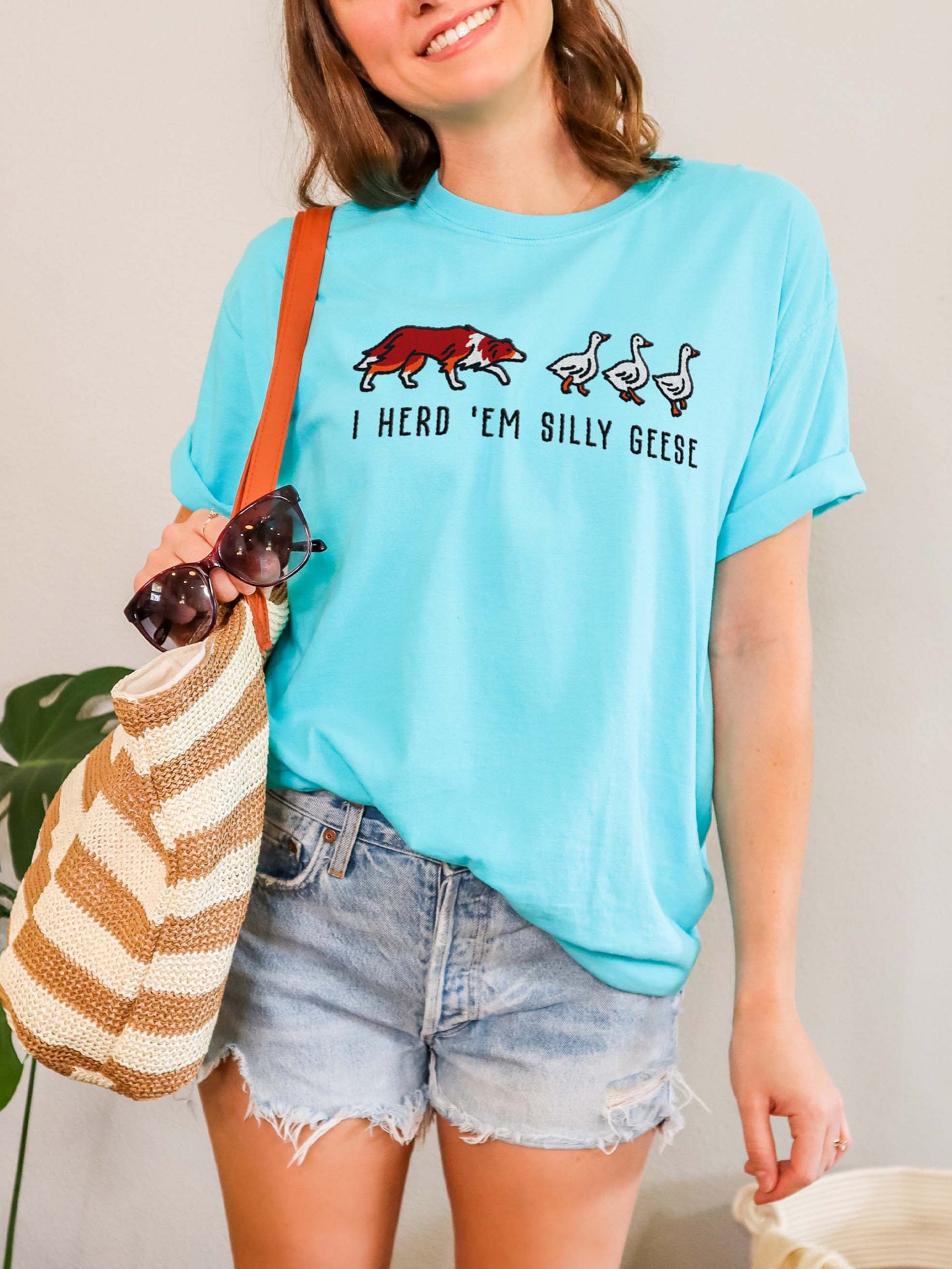 I Herd 'Em Silly Geese T-Shirt(Embroidered) of a Border Collie(Red Tricolor) product image (2)
