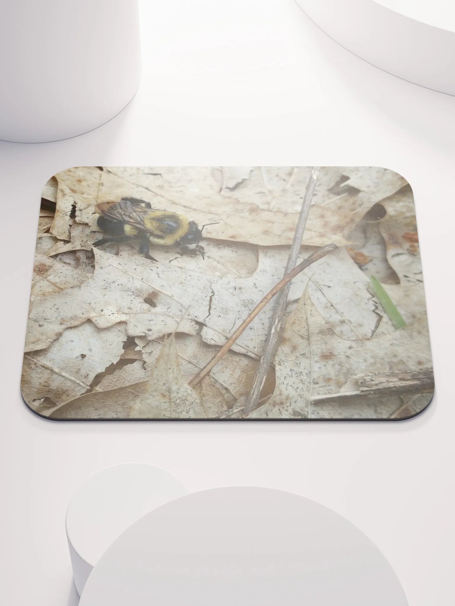 Bee Leaf In Yourself (Mouse Pad) product image (1)