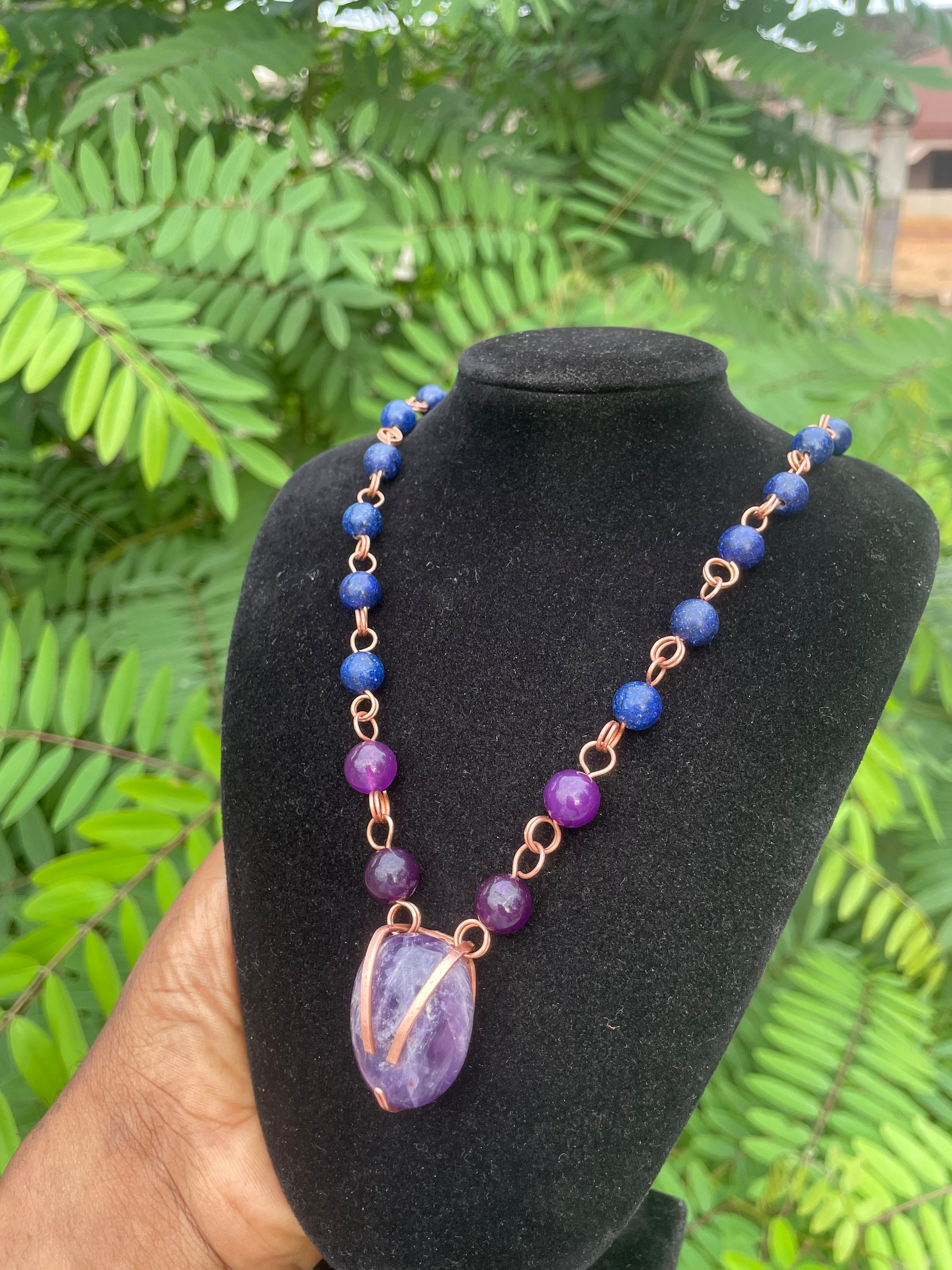 Amethyst & sodalite healing crystal necklace product image (2)