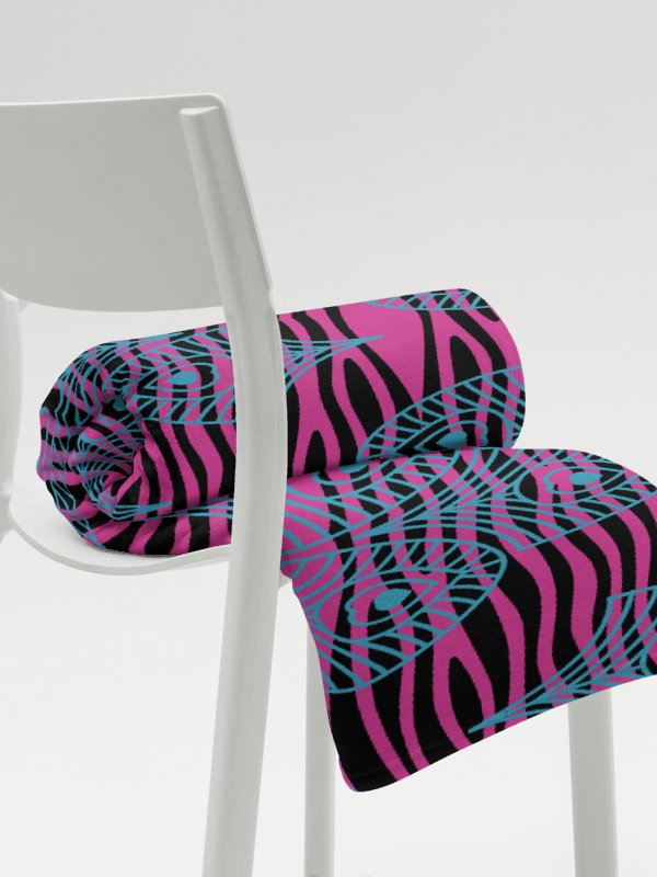 Pink Peacock Feathers Paradise Throw Blanket product image (5)