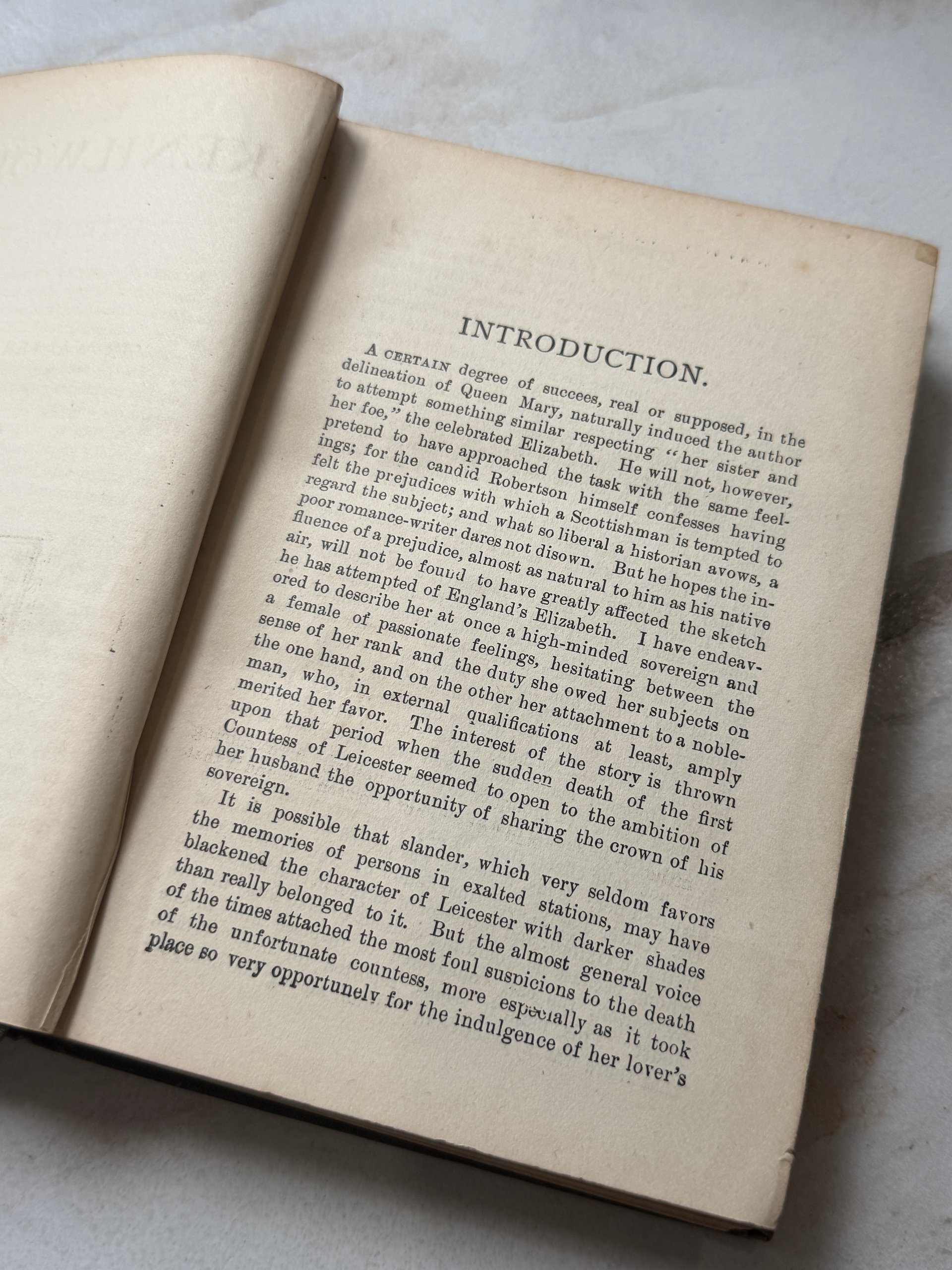 c. 1910’s | Kenilworth | Sir Walter Scott | Antique Illustrated Hardcover product image (5)