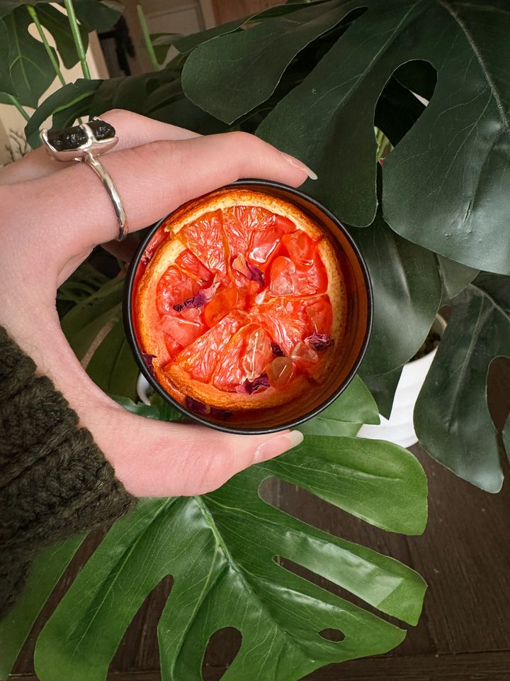 Intention Candle - Orange - Peach, Apple, Cinnamon w Citrine & Orange Peel, Rose Petals product image (1)