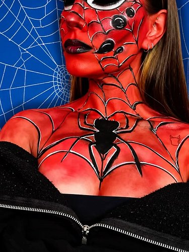 What if the symbiote took over Peter Parker, think he could turn into a literal “Spider”Man? 🕷️🕸️

Live transformations happe...