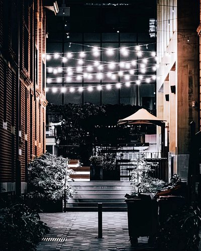 NIGHT STREET PHOTOGRAPHY — ADELAIDE, SOUTH AUSTRALIA.

Imagine the stories that have happened here... but nobody's left to te...