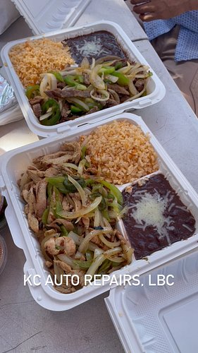 Mexican Flavors Fajitas and Seafood 🍣 at KC Auto Repairs in Long Beach, California #longbeachcalifornia #foodie #bbq🍖 #losang...
