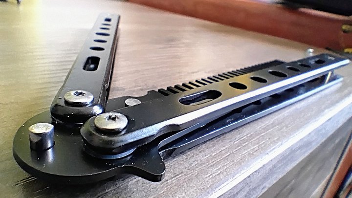 Bad Butterfly Comb product image (1)