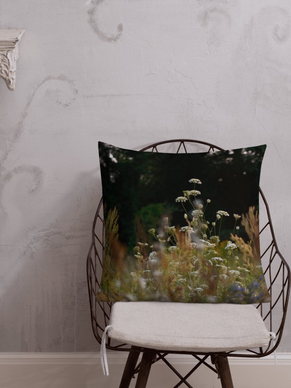Premium pillow - Wildflower meadow product image (1)