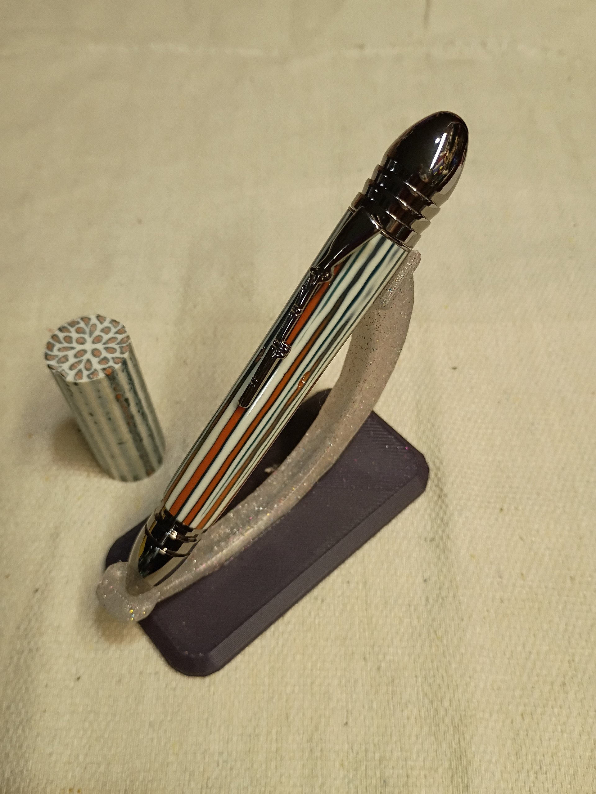 Tiger Lily Civil War Pen – A Fusion of History & Bold Design product image (6)