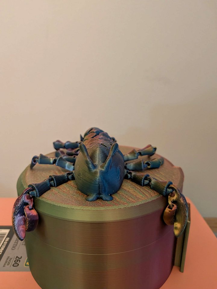 Articulated Lobster product image (1)