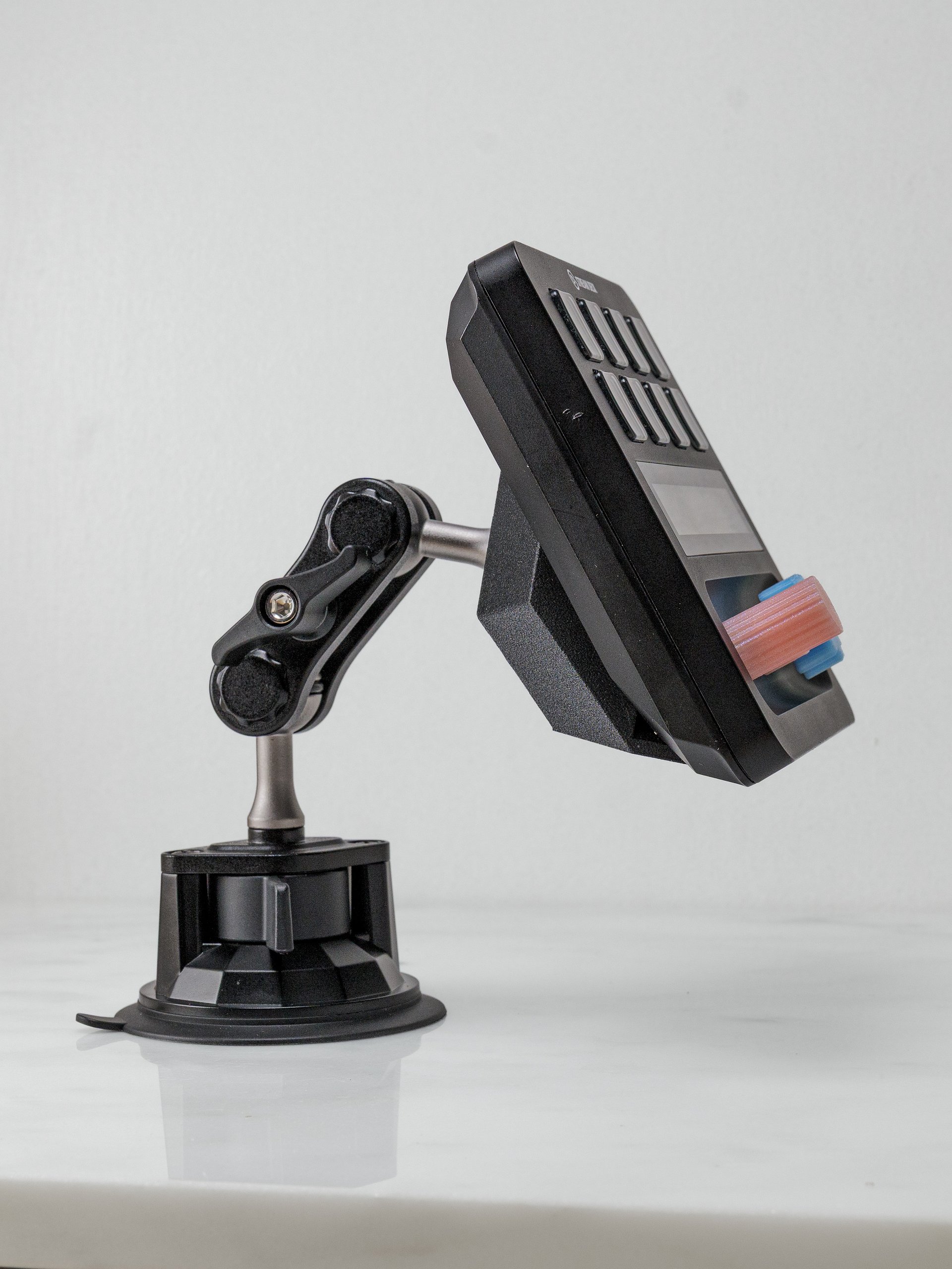 Deckbutt for StreamDeck Plus | 1/4" Adapter Mount product image (7)