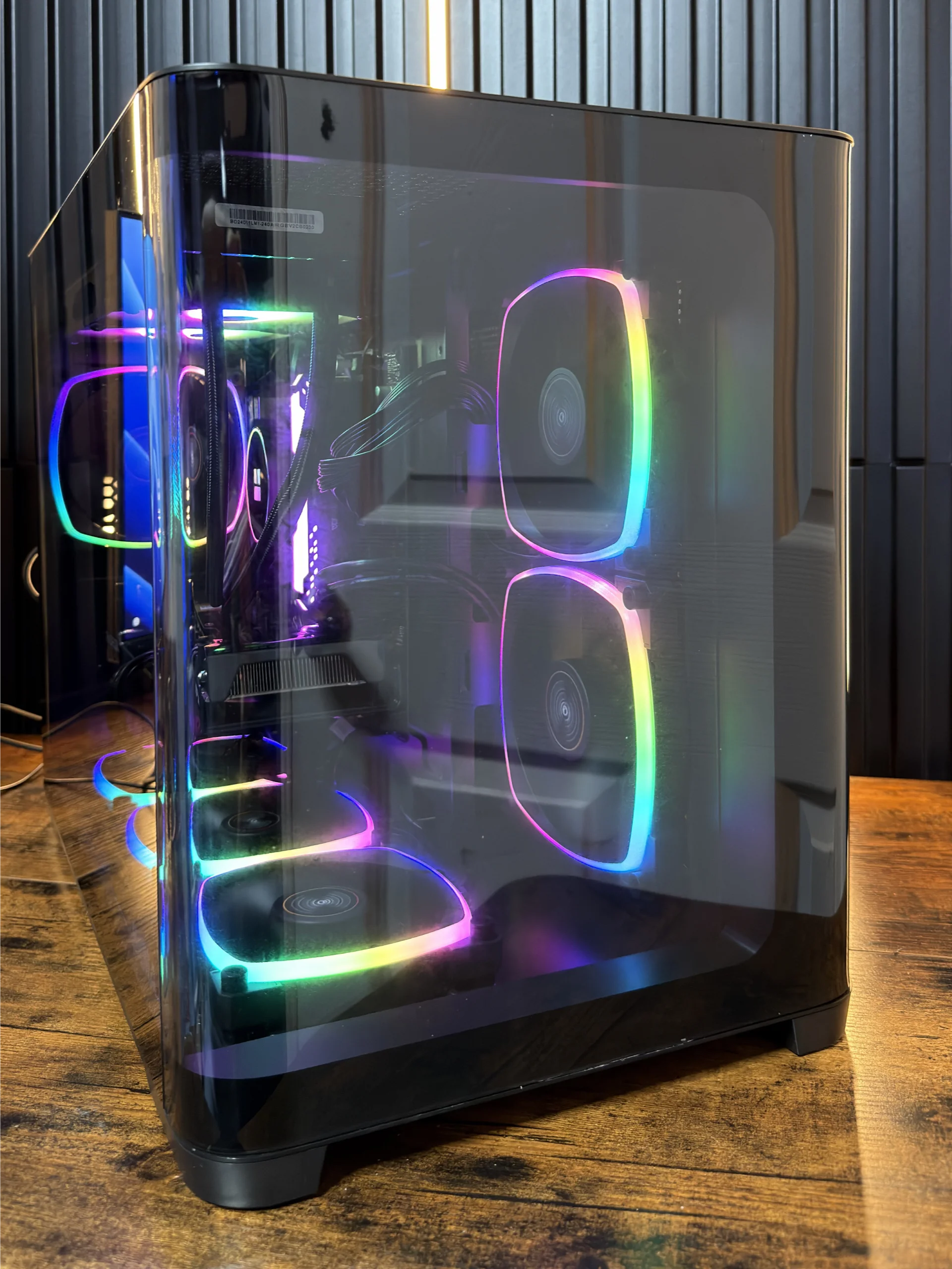 Pc Gaming Nebula Core - Ryzen 7 5700 + RX 7600 8GB + 32GB DDR4 3200MHz + Asrock B550 product image (8)