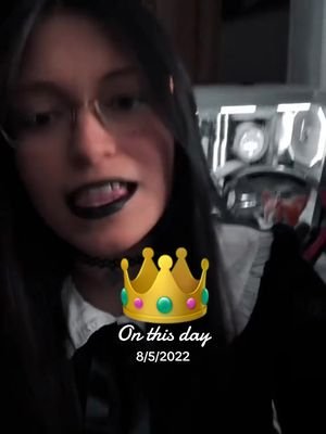 Damn, it’s been a whole year since i posted this fail #emogirl #itwasntaphase #piercerheveil #kingforaday #onthisday 