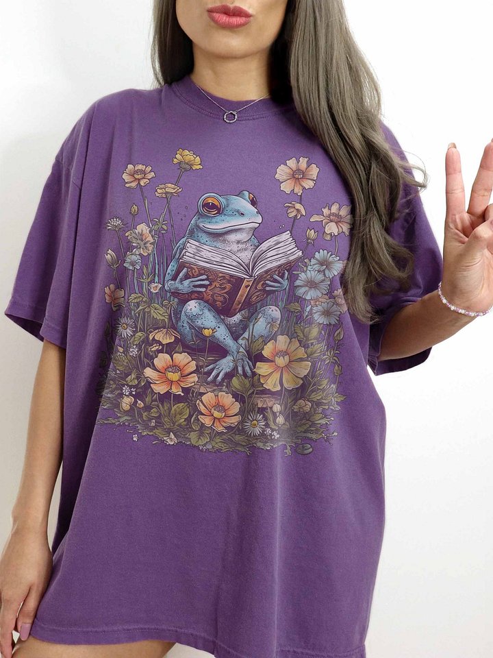 Reading Frog Shirt – Whimsical Cottagecore Book Lover Graphic Tee product image (2)
