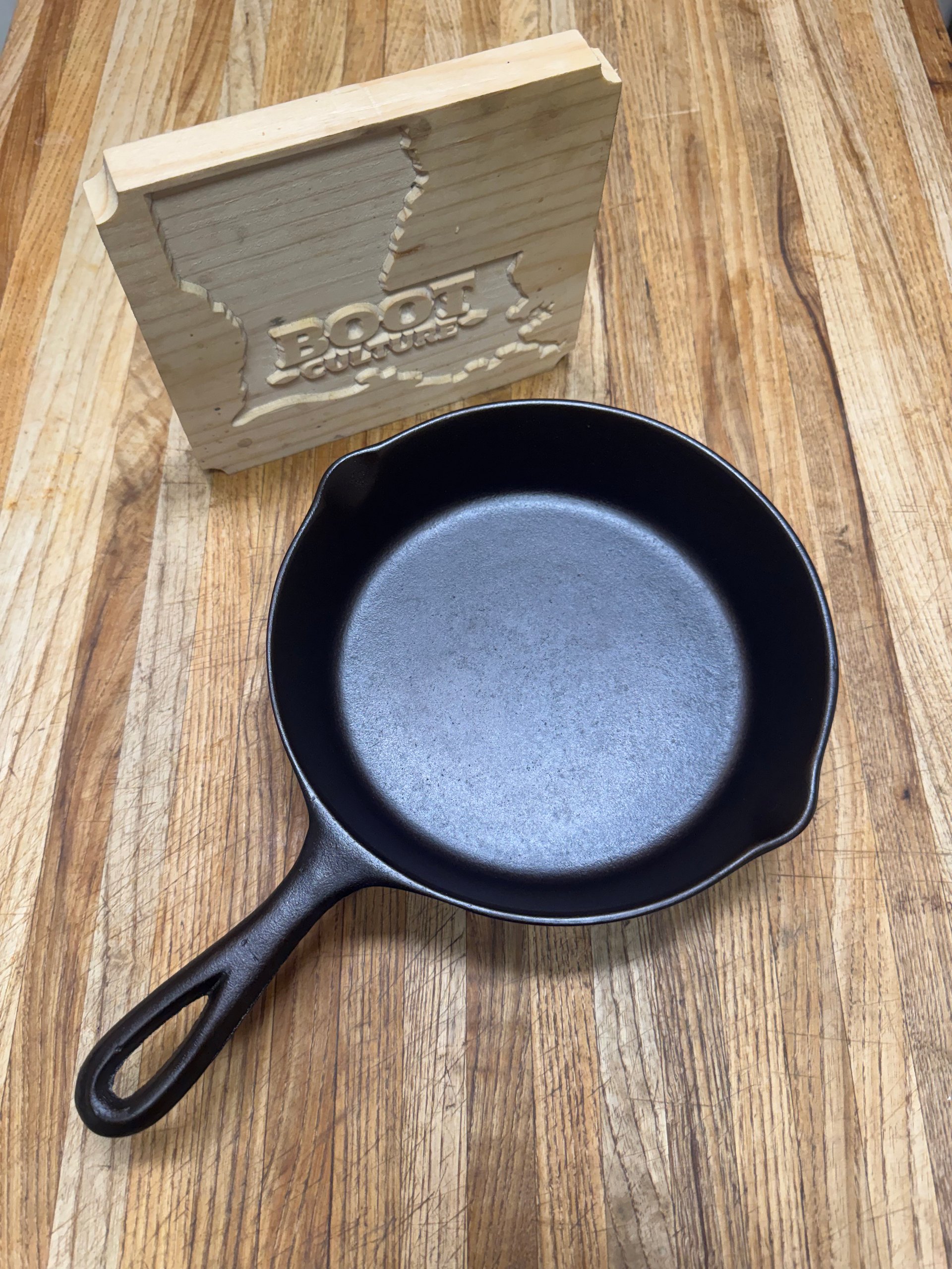 Vintage 3-Notch Lodge #5 Cast Iron Skillet (SOLD) product image (2)