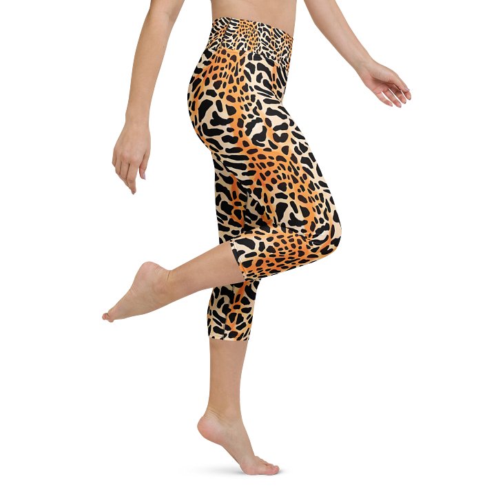 Orange Giraffe Capri Leggings product image (1)