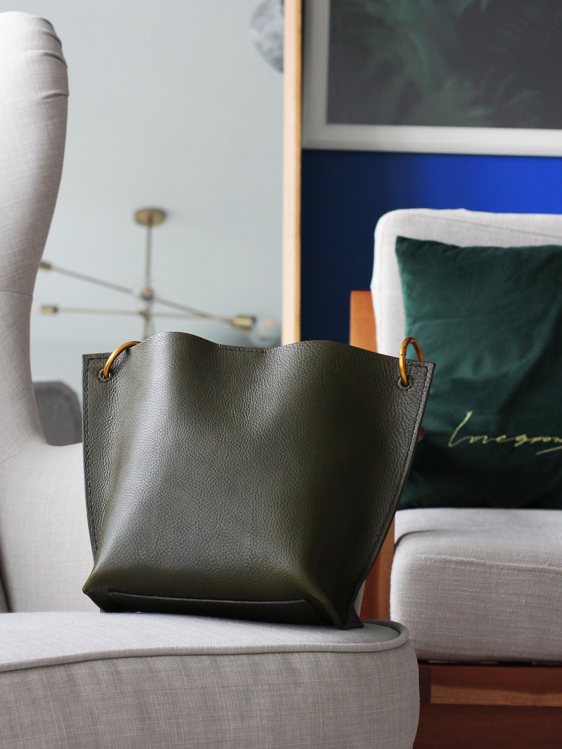 Vegetable Tanned Leather Shoulder Bag product image (5)