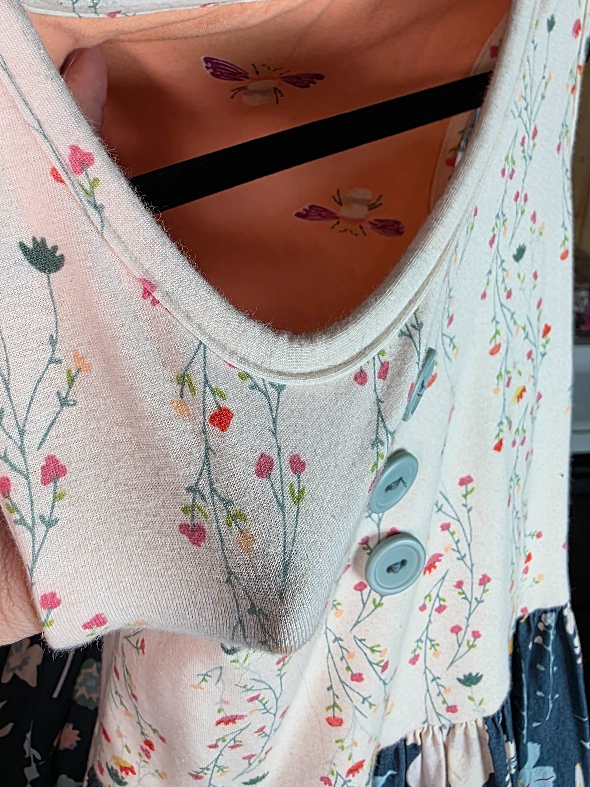 NELLY MADISON CLOTHING CO - Size 7/8 - GENTLY USED - Fall Flowers dress product image (4)