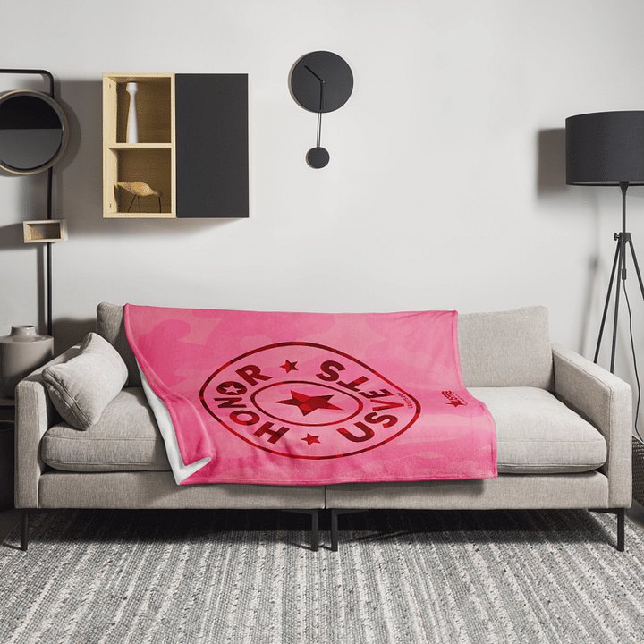 HONORUSVETS - PINK THROW BLANKET product image (1)