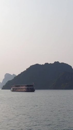 Meet Duy, Purser on board the RV Angkor Pandaw.

Sailing across Northern Vietnam from #HalongBay to the Red River, Duy works ...