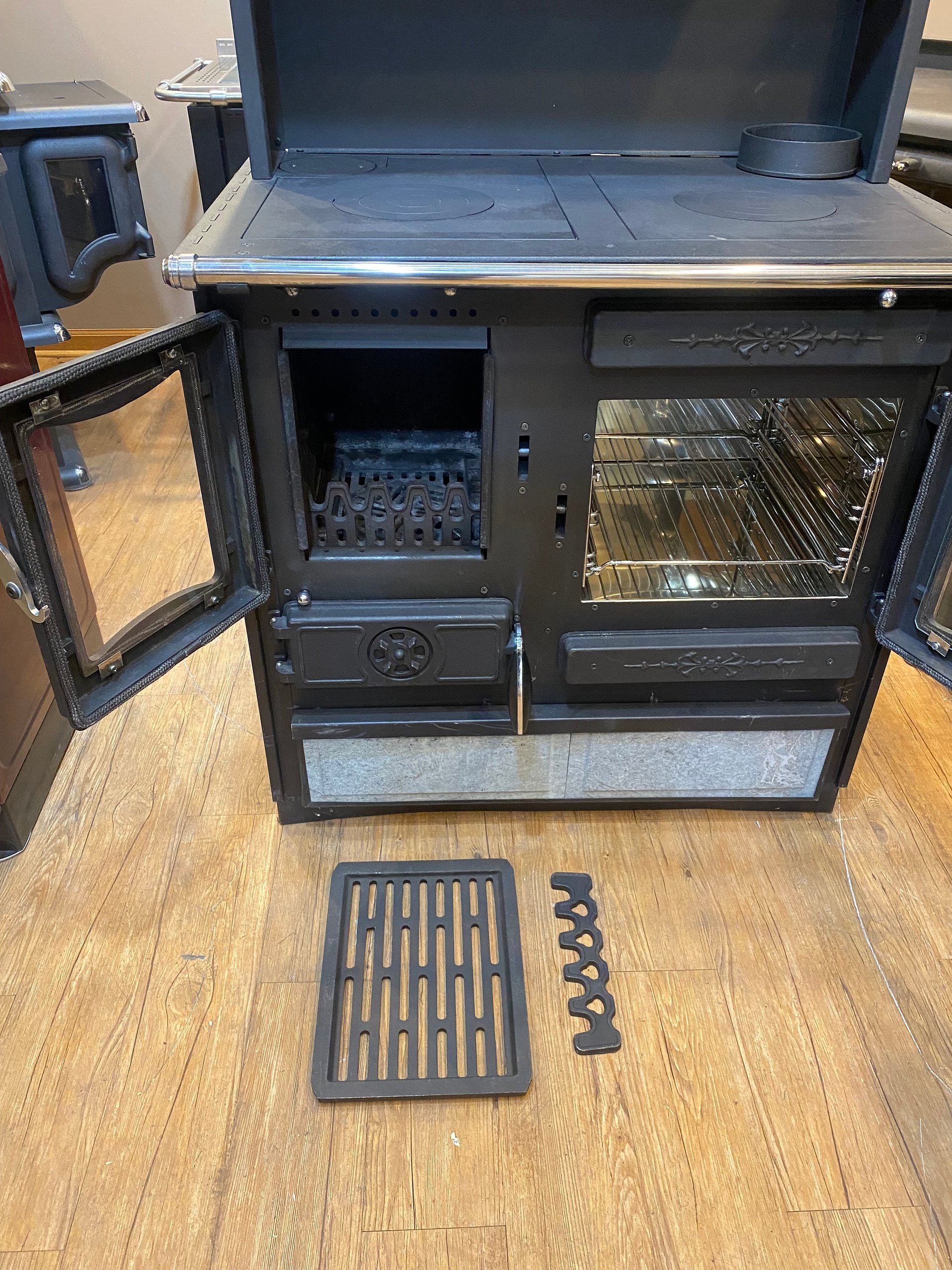 Guliver Wood Burning Cook Stove by Guca Soapstone w/Warming Oven Right Hand Flue product image (11)