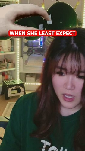 big surprise #funny #twitch #streamer #vietnamese