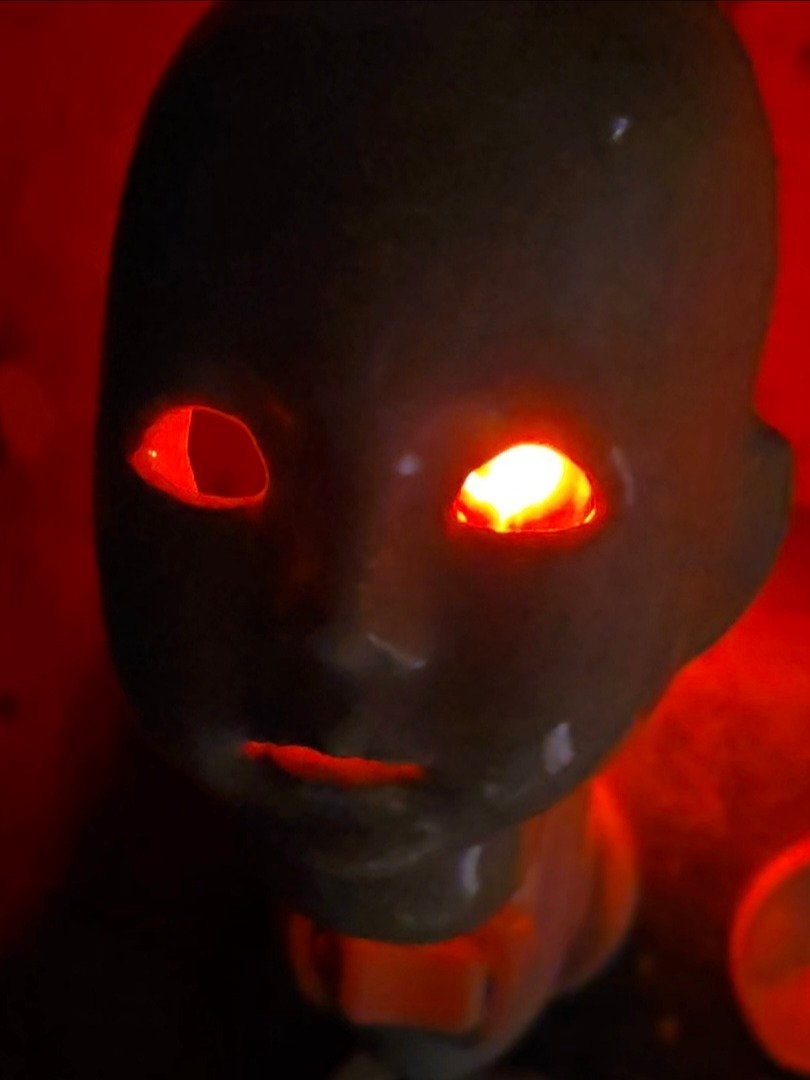 Creepy Doll Head Night-Light product image (2)