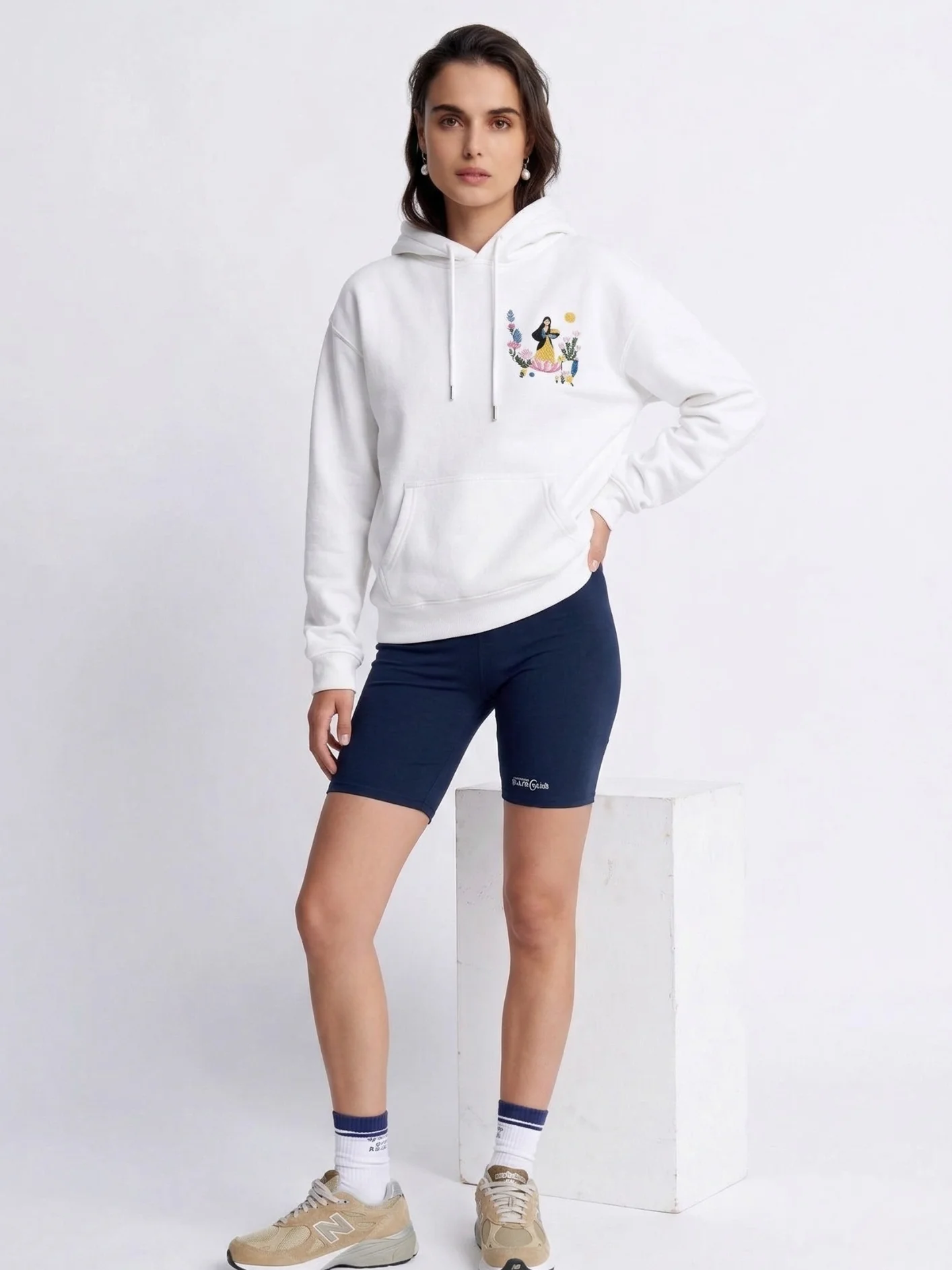 Om Shreem Mahalakshmiyei Namaha — Hoodie (WHITE) product image (1)
