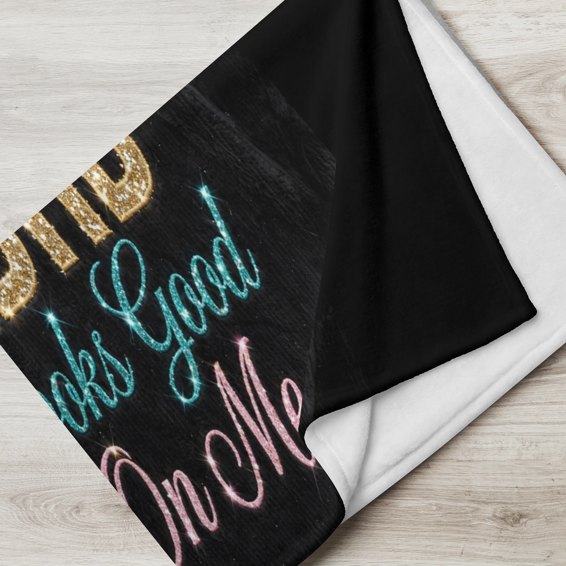 ADHD Looks Good On Me Throw Blanket product image (7)