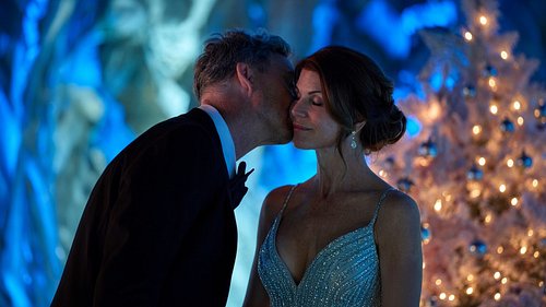 What If Christmas - Tonight’s Premiere and Fashion PlotLori Loughlin’s new Hallmark film gives a lost fashion career another ...
