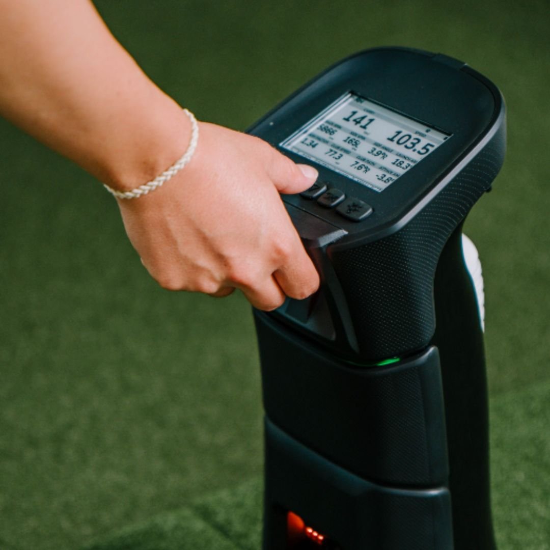 Uneekor EYE MINI Launch Monitor product image (5)