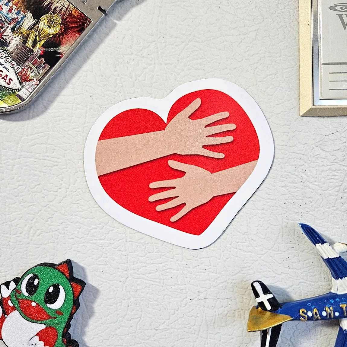 Heartfelt Hug Magnets product image (2)