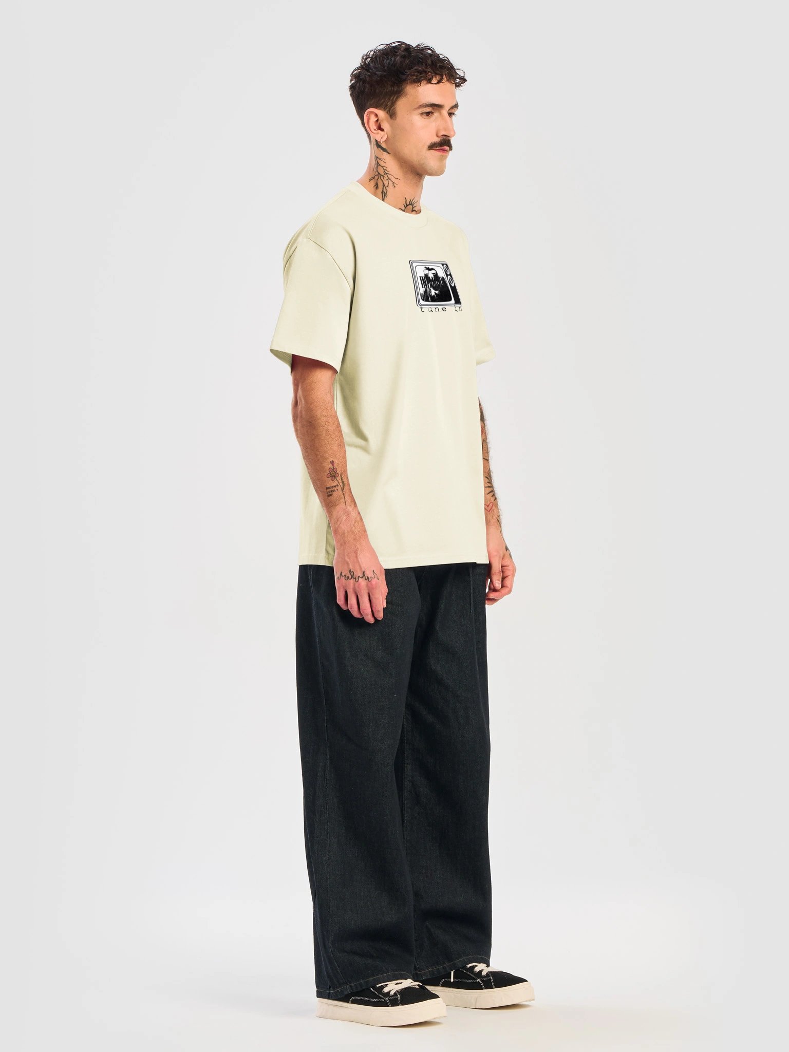 tune in tee wht product image (7)