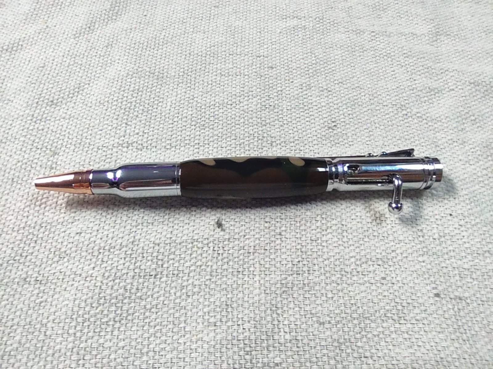 Stealth & Shine Bolt Action Pen – Dark Camo with Chrome Finish - RBBLTCAMO2 product image (1)
