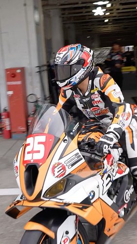 May 12’s test for #Suzuka8Hours with @hikariokubo78 🔥 #teamétoile25 #チームエトワール25 #fimewc #m1000rr