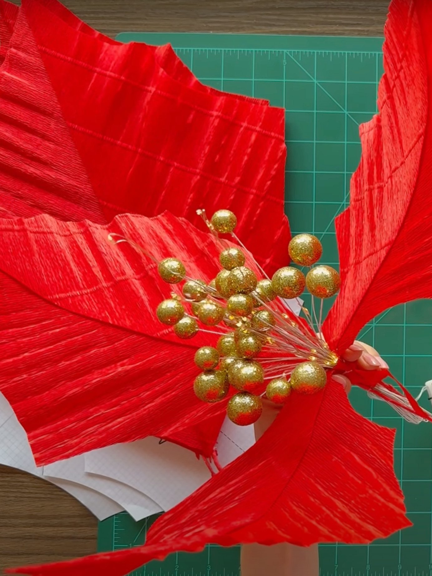 DIY Giant Paper Poinsettia: Templates from Video Tutorial & Materials Checklist product image (5)