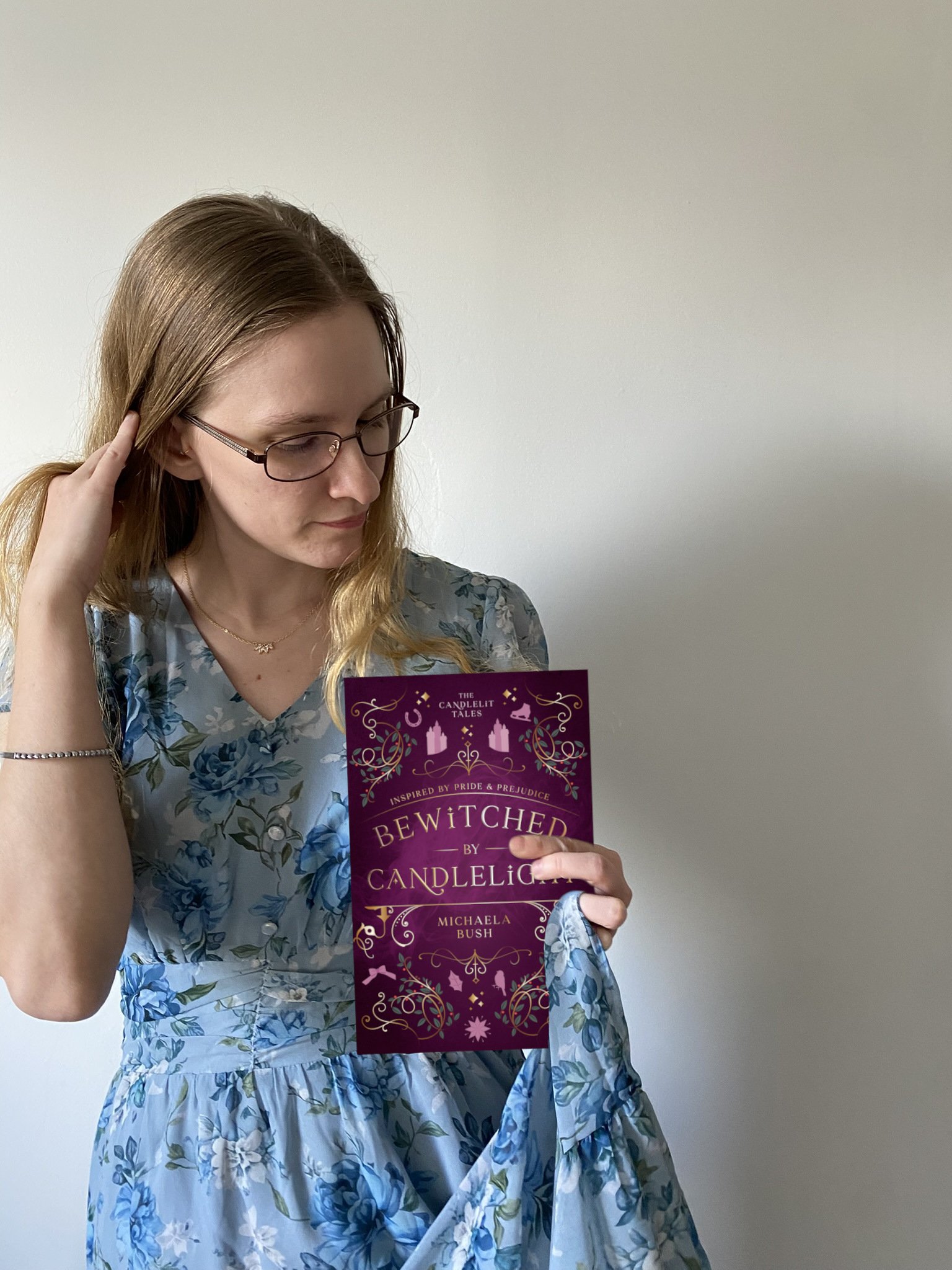 Bewitched by Candlelight PAPERBACK PREORDERS product image (2)